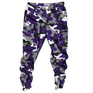 Kréamy Purple Gray and White Camo Cargo Pants Size Medium